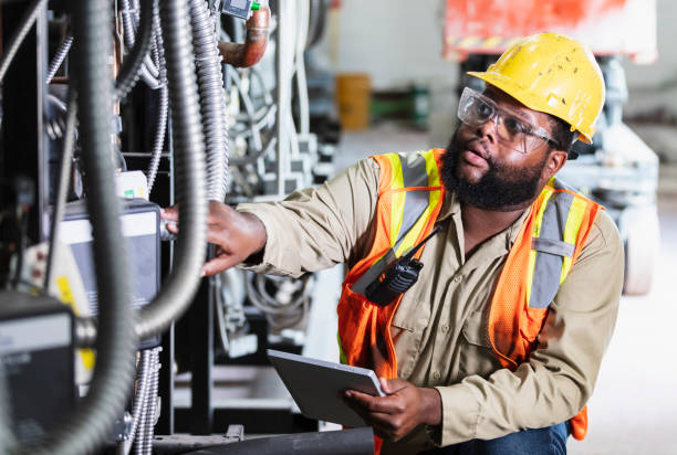  Escondido, CA Electrician Pros